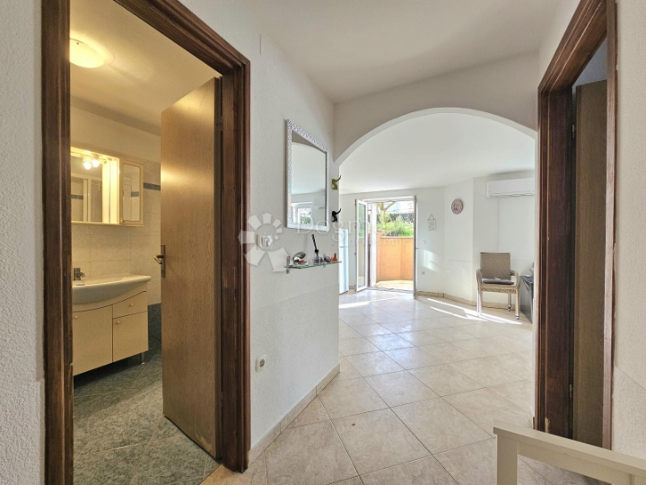 Umag, blizina centra, 1S + DB + parking