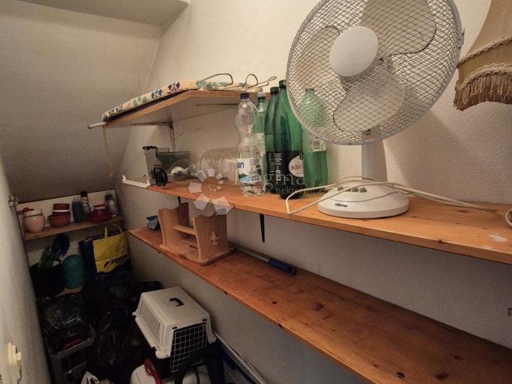 Obiteljska kuća, Senj