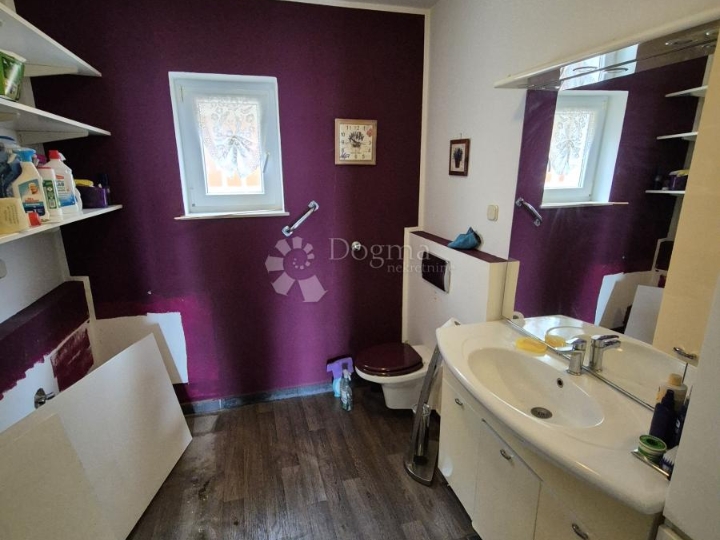 Obiteljska kuća, Senj