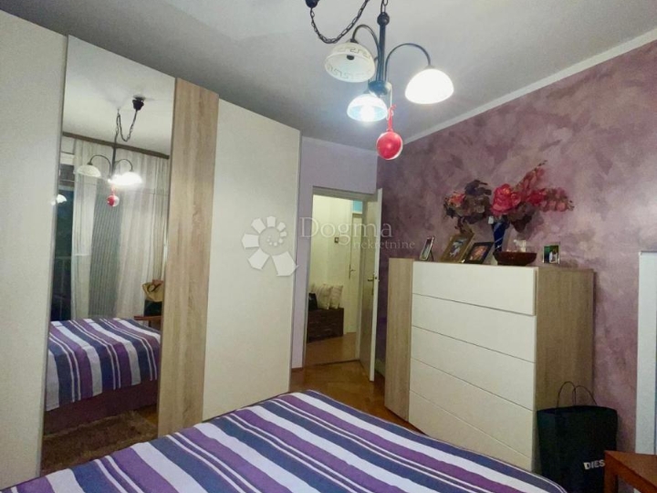 Obiteljski stan nadomak centra grada