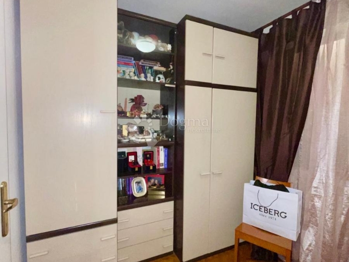 Obiteljski stan nadomak centra grada