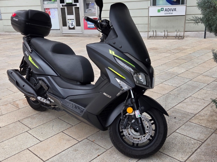 Kymco X town 300