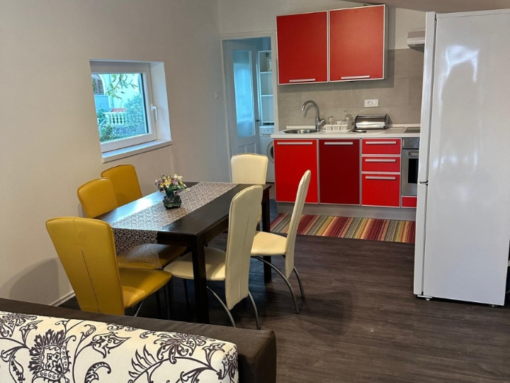 Kuća za radnike – 70 m² – za 6 osoba