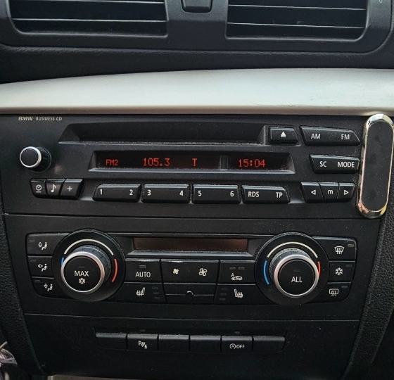 Prodajem BMW 1, 116 D, 2010. godište