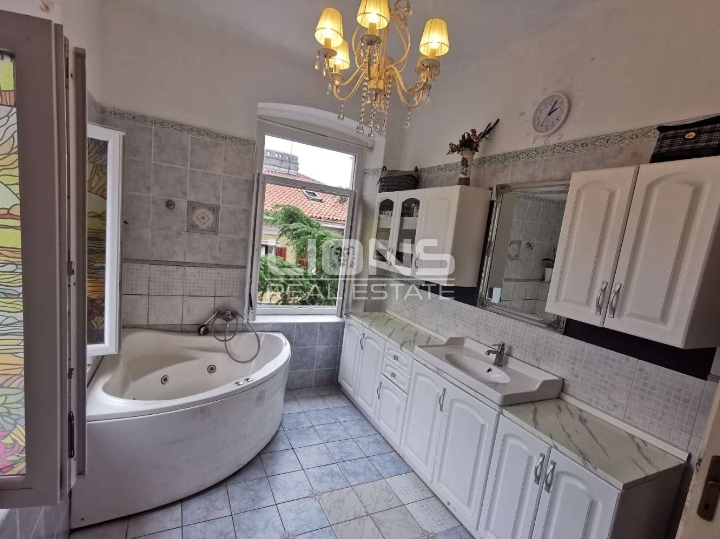 Belveder, Rijeka, 3S+DB, 114 m2