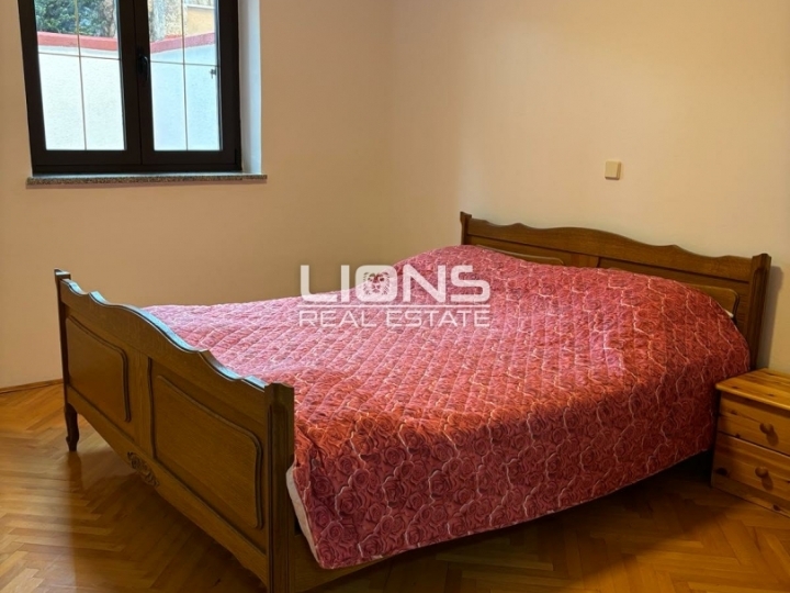 Krk, Omišalj, 54 m2 + 27 m2 terasa