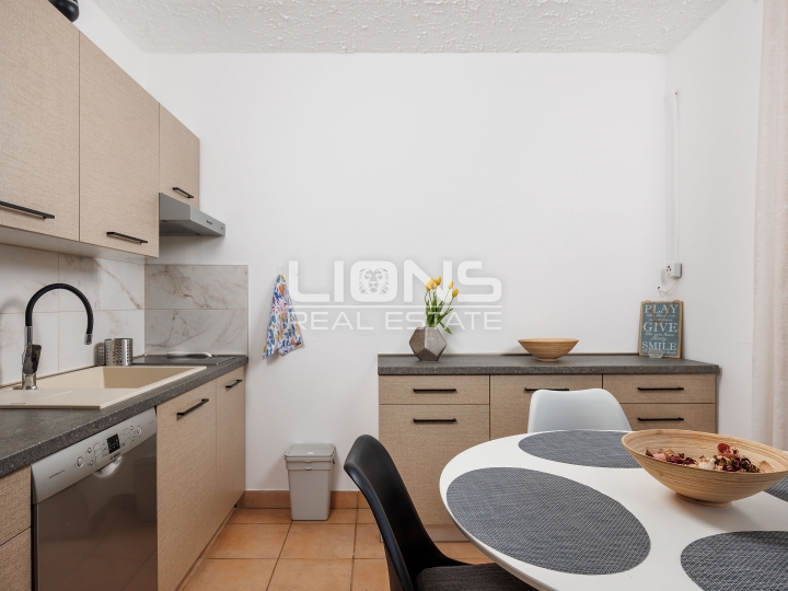 Krk, Njivice, 1S+DB, 35 m2, parkirno mjesto, okućnica