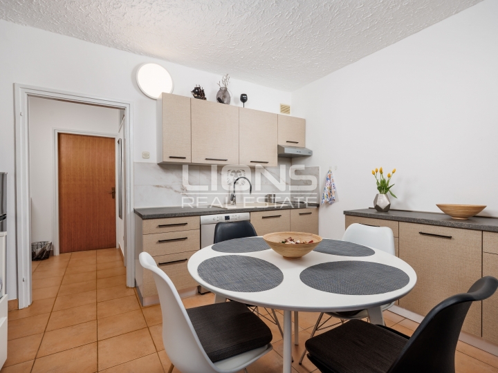 Krk, Njivice, 1S+DB, parkirno mjesto, 35 m2