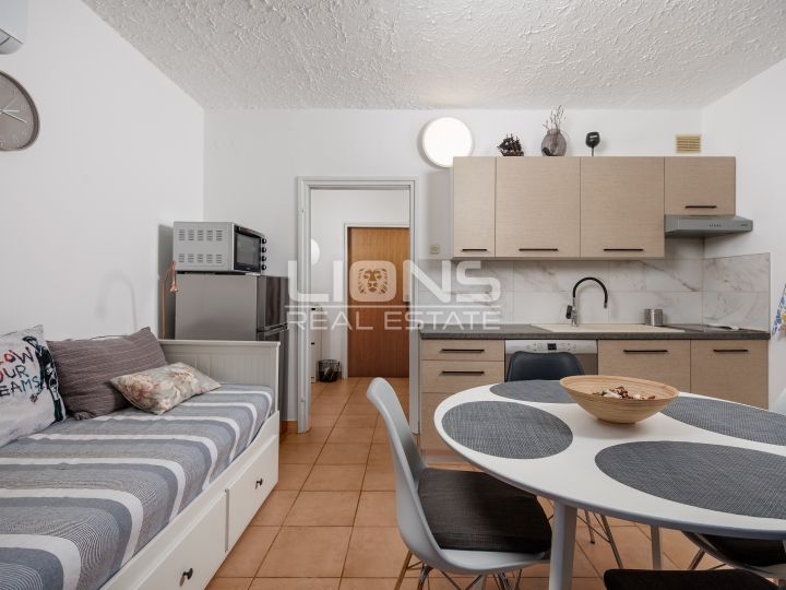 Krk, Njivice, 1S+DB, parkirno mjesto, 35 m2