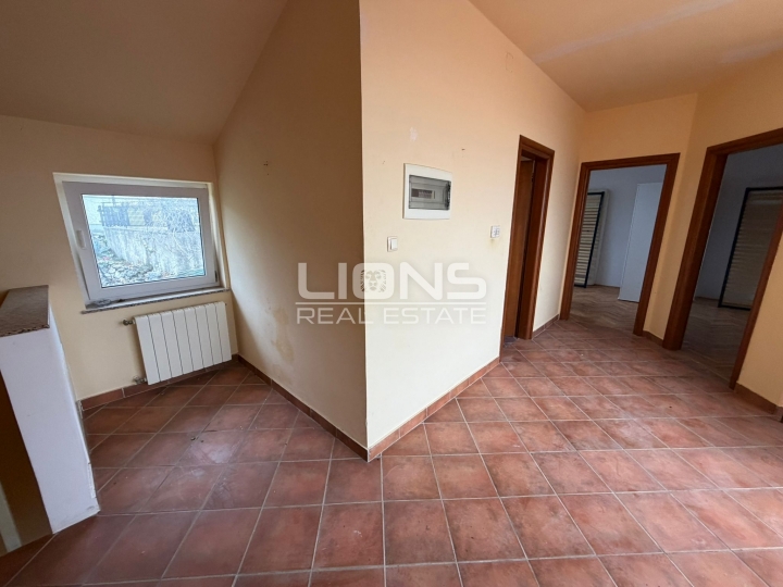 Kostrena, Glavani, penthouse s pogledom na more 120 m2