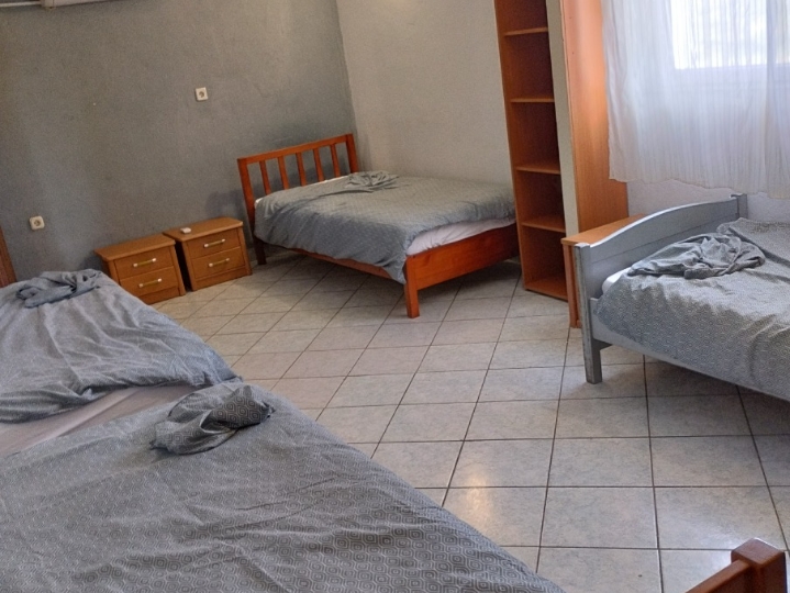 Iznajmljujem stan za 9 radnika