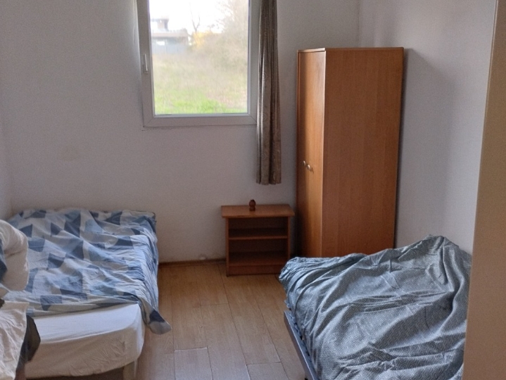 Iznajmljujem stan za 9 radnika