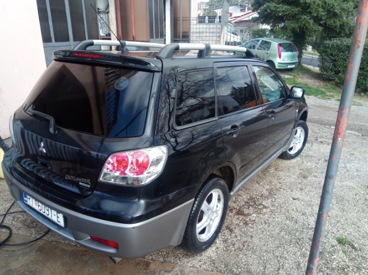 Mitshubishi 2.0i, 4x4. plin