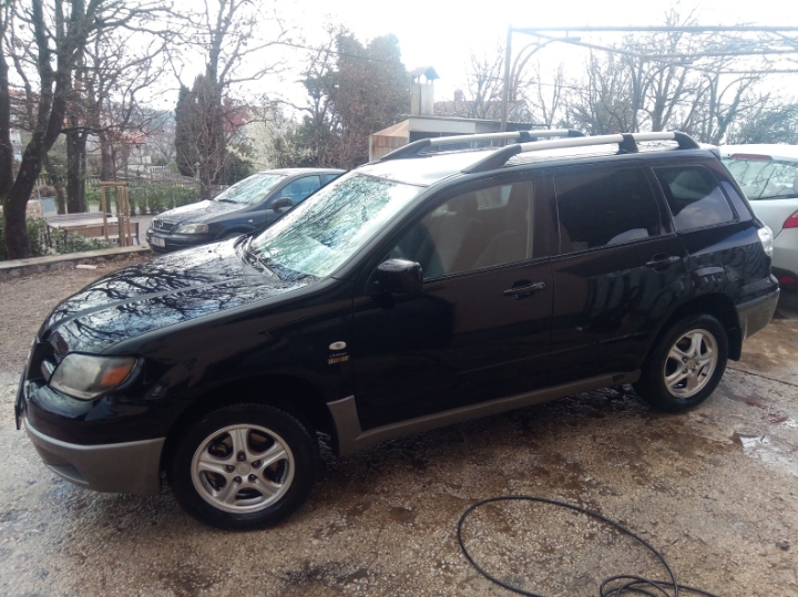 Mitshubishi 2.0i, 4x4. plin