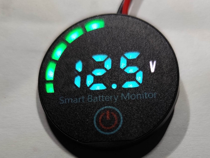 Voltmetar za 8-45V DC