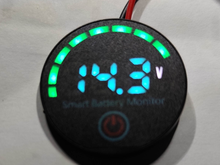 Voltmetar za 8-45V DC