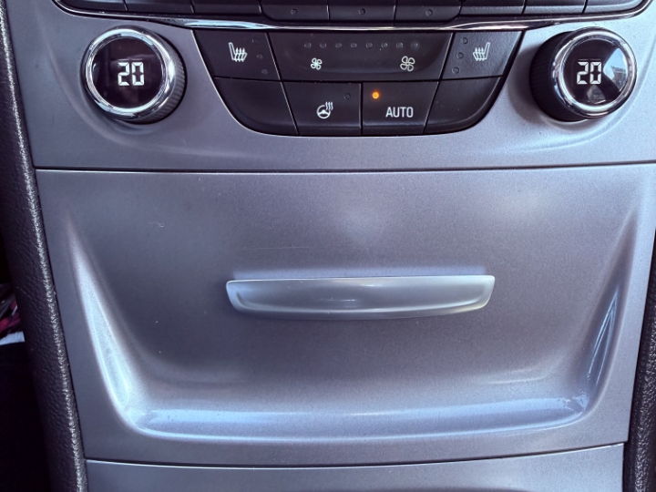 Opel Astra sports tour