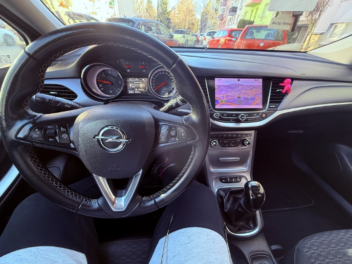 Opel Astra sports tour