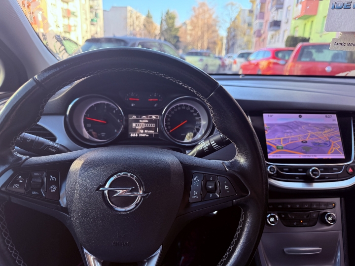 Opel Astra sports tour