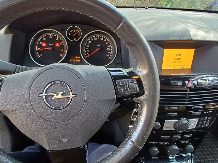 Opel Astra H Sedan 1.6 benzin, 2008. god.