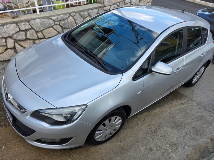 Opel Astra 1,6 CDTI
