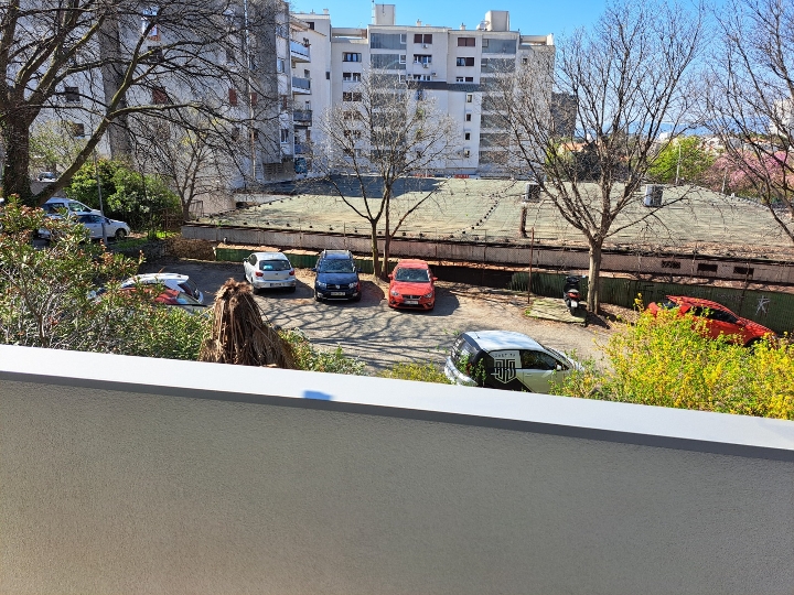 Prodaje vlasnik 1S+DB ili 2S kl.