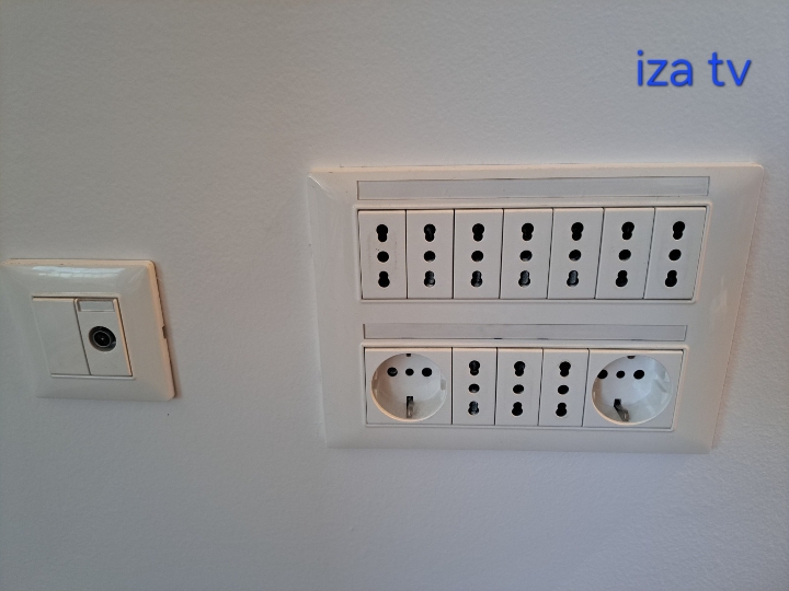 Prodaje vlasnik 2S + DB