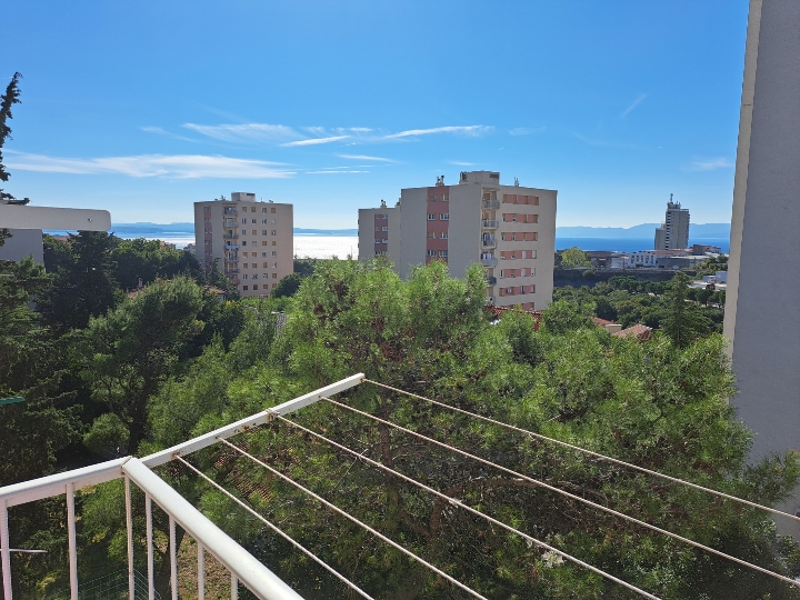 Prodaje vlasnik 2S + DB