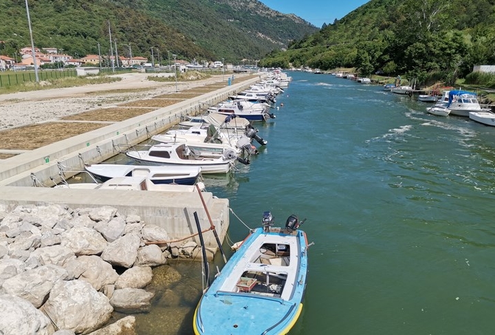 Kupujem vez za barku - Plomin Luka