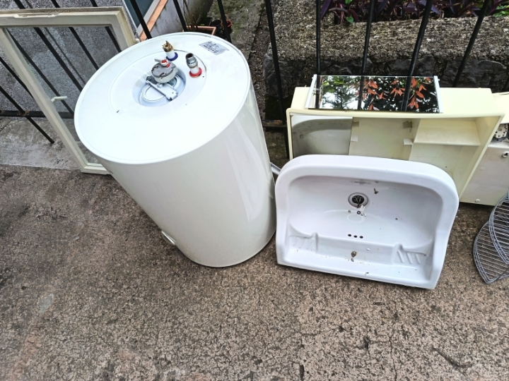 Poklanjam bojler i lavandin