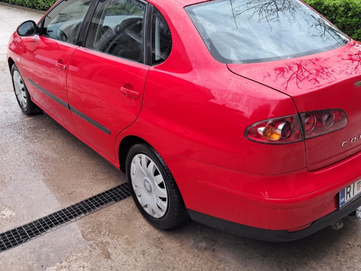 Seat Cordoba plin