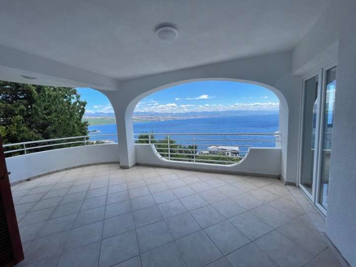 Stan Opatija 160 M2  600.000€