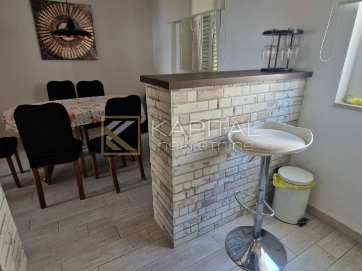 Škurinje, 60 m², adaptiran, lođa, parking