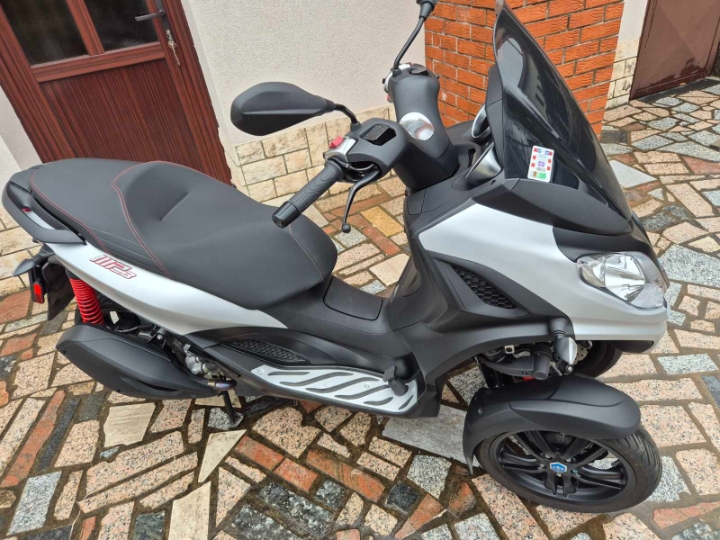 Piaggio MP3