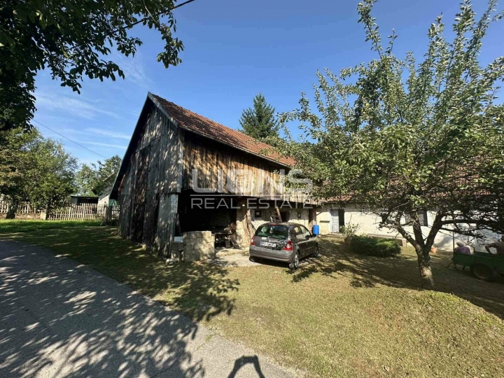 Severin na Kupi, kuća, 100 m2 sa okućnicom od 1000 m2