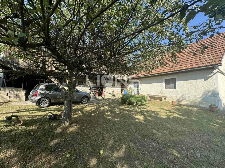 Severin na Kupi, kuća, 100 m2 sa okućnicom od 1000 m2