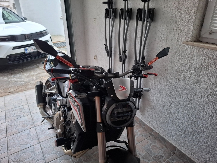 Honda CB 650 R, godinu dana reg.