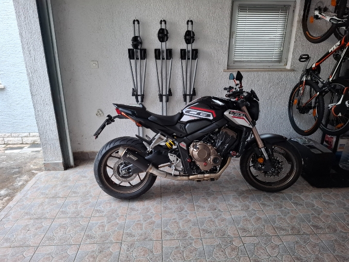 Honda CB 650 R, godinu dana reg.