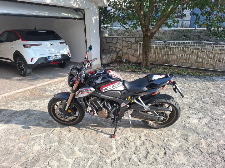 Honda CB 650 R, godinu dana reg.