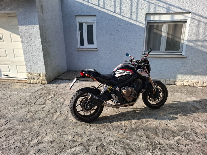 Honda CB 650 R, godinu dana reg.