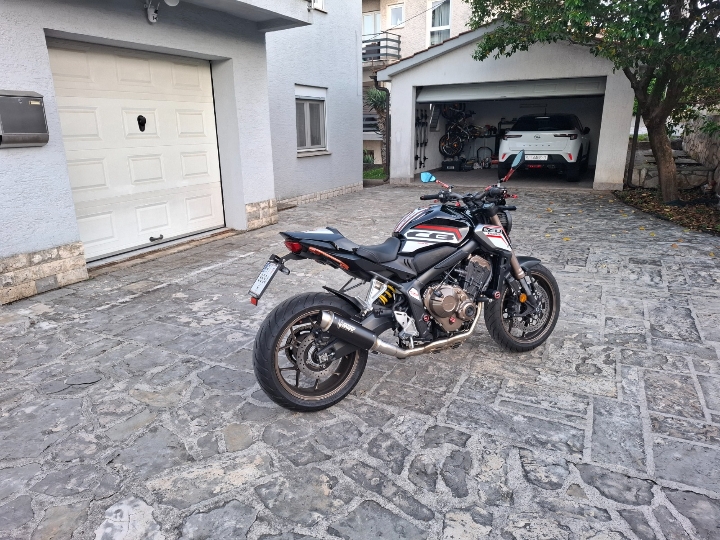 Honda CB 650 R, godinu dana reg.