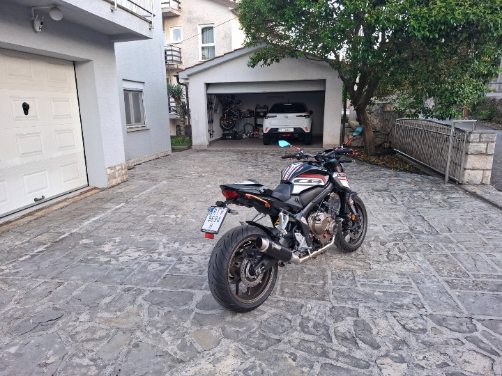 Honda CB 650 R, godinu dana reg.