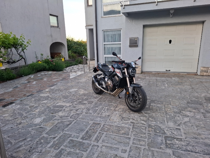 Honda CB 650 R, godinu dana reg.