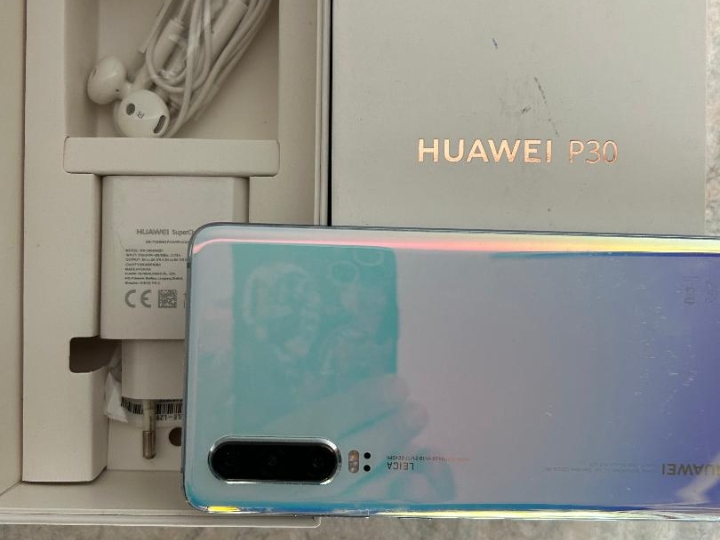 Huawei P30