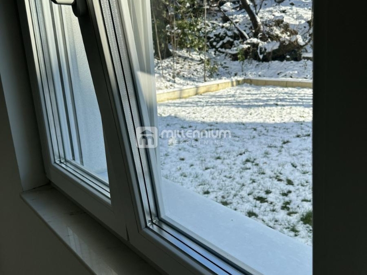 Viškovo, novogradnja, 57.67m2, 2S+DB, okućnica i parking