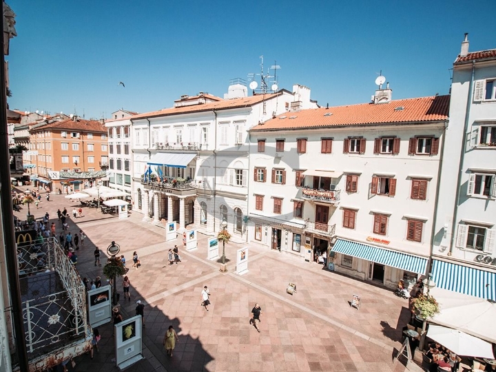 1S stan za najam na samome Korzu, samo u Consensusu!