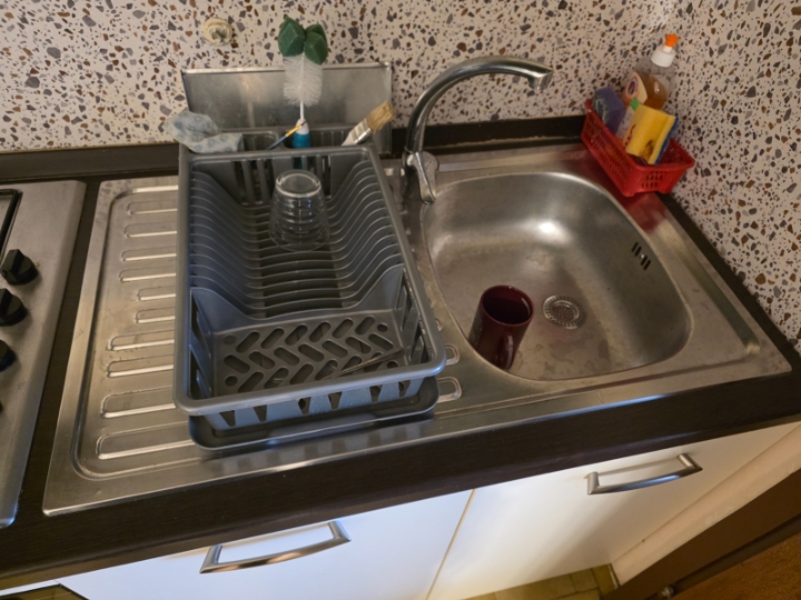 Kuhinja sa svim el. uređajima