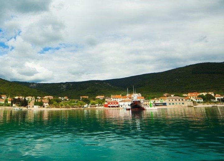 Sobarice – sezonski rad (Brač i Pag)