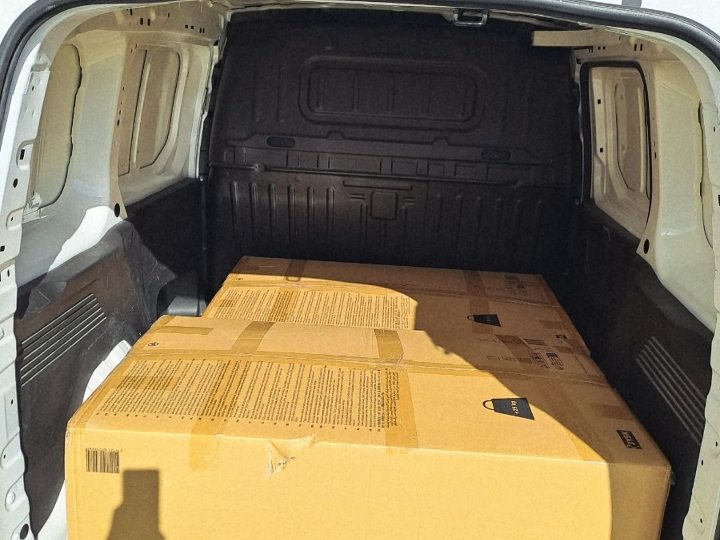 Kupili ste u IKEA-i ili Bauhausu, a ne stane u auto? Dostava isti dan!