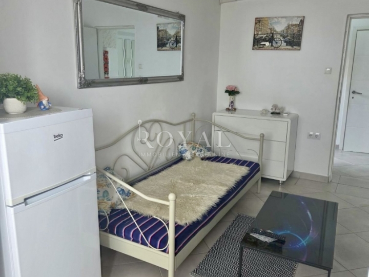 Rujevica, stan 40 m2 + terasa